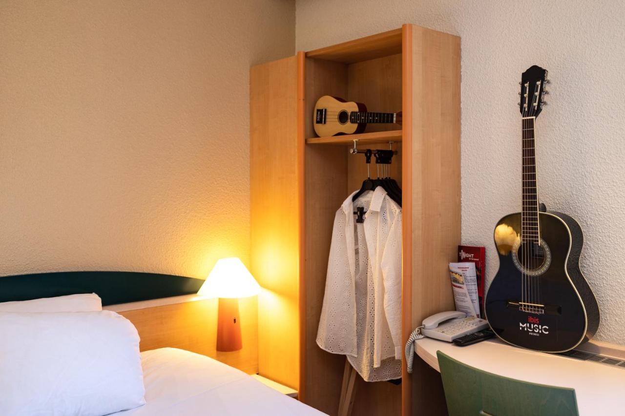 Hotel Ibis Autun Exterior foto